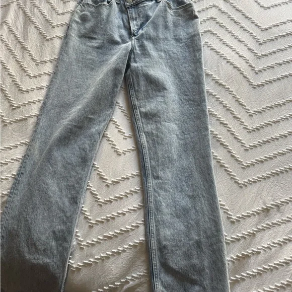 Abercrombie & Fitch Women's 90’s straight High Rise Crisscross Waist
Size 28 - Picture 7 of 8